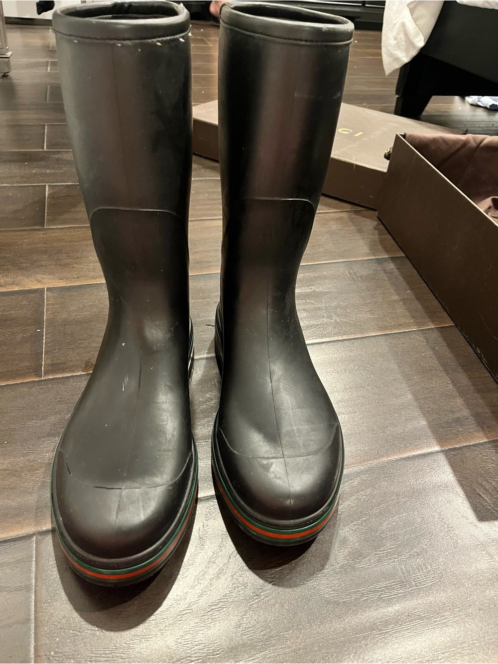 Gucci Black Rain & Snow Boots with Green and Red Stripe - Picture 10 of 11